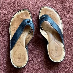 Born Flip Flops/Sandels